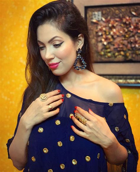 Munmun Dutta .